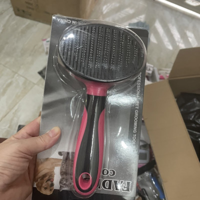 Lược Chải Lông Có Nút Bấm Dele - Màu Ngẫu Nhiên