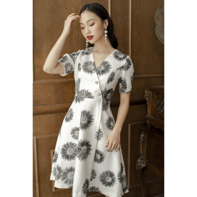 Đầm xòe hoa cúc Tri