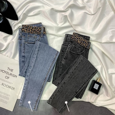 Quần jeans nữ lưng cao ôm cách điệu phân nịt họa tiết da beo cá tính