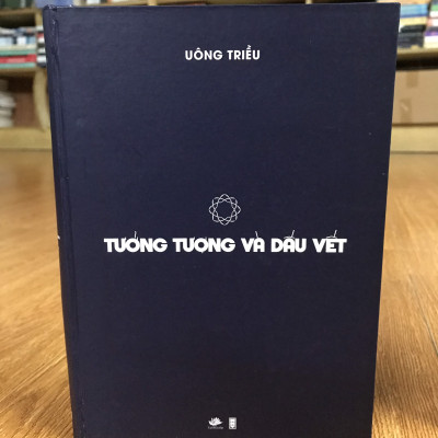 Combo sách văn học: Triệu Phú Khu Ổ Chuột + Tưởng Tượng Và Dấu Vết (tặng kèm bookmark)