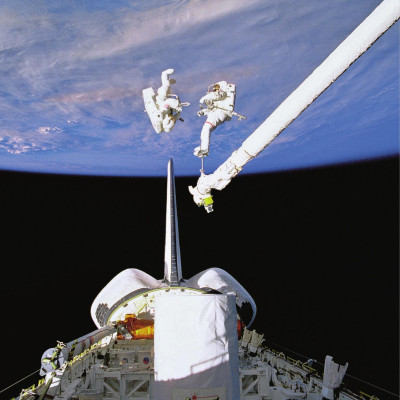 Sách - Thiên Văn Học Trực Quan