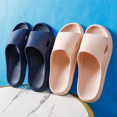 Dép xốp sọc đi trong nhà , trong văn phòng, nhà tắm , chống trơn trượt ,chống thấm nước , êm nhẹ ,mang lại cảm giác thoải mái cho người sử dụng