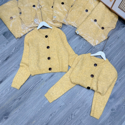 Áo len cardigan vàng siêu HOT 2025