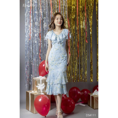 Đầm ôm xếp tầng Emspo Milestone, cổ V viền bèo DS4111