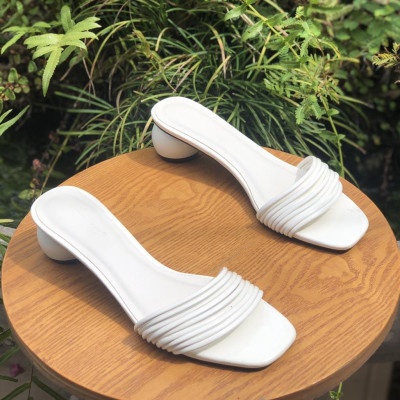 Guốc nữ cao gót hot trend  trẻ trung năng động 21224