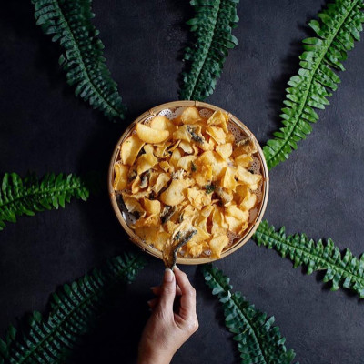 Khoai tây trứng muối Salted Egg Potato Chips 210g IRVINS