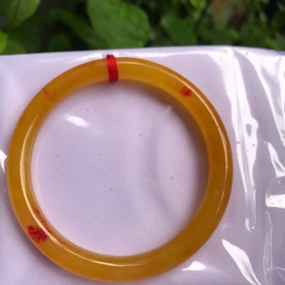 VÒNG TAY ĐÁ CẨM THẠCH VÀNG ANH TƯƠI BÓNG ĐẸP SIZE VÒNG 48MM NỮ MỆNH KIM THỔ, THUỶ