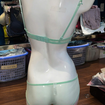 Bộ đồ lót AG cúp ngang ren hoa mút vừa quần nguyên mông gợi cảm