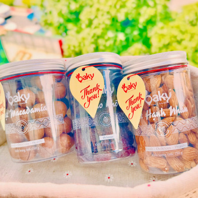 Quà Tặng Oaky - Combo Hạt Dinh Dưỡng Cao Cấp Hạnh Nhân, Hạt Macca, Nho Khô - Tặng Túi Giấy Sang Trọng